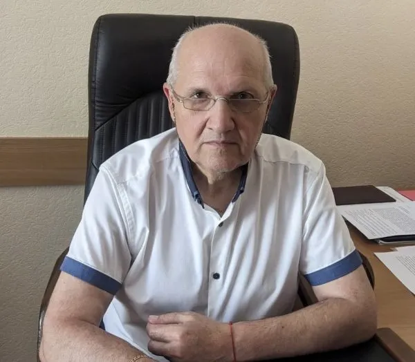 Тисячі врятованих життів та перший в Україні реанімобіль для немовлят: історія легендарного житомирського лікаря