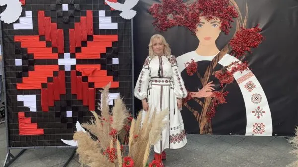 Житомирянка стала амбасадоркою України в Японії та закохала місцевих у «Червону калину»