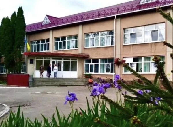 Скандал у Чуднові: лікар відмовив травмованій дитині в рентгені, бо кабінет працює до 14:00