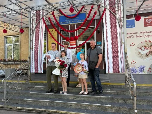 День вишиванки у Житомирі: у пологовому №1 виписали трьох новонароджених