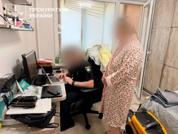 Житомирянку та її сестру підозрюють у привласненні коштів, зібраних через благодійні фонди для лікування дітей